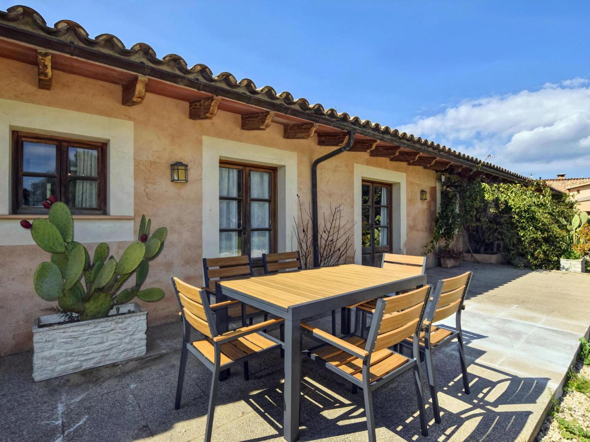 Beautiful Holiday Home With Pool Santa Maria del Cami  Zewnętrze zdjęcie