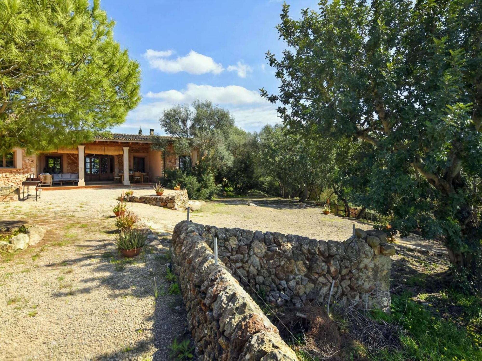 Beautiful Holiday Home With Pool Santa Maria del Cami  Zewnętrze zdjęcie